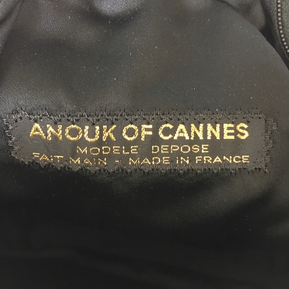 Vintage black & red leather handbag with flower - Picture 6 of 6